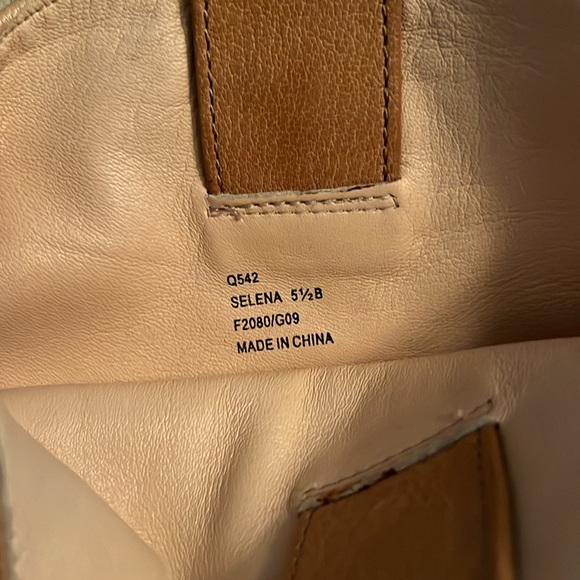 Gently worn, Coach Selena boots size 5.5 - Picture 7 of 7